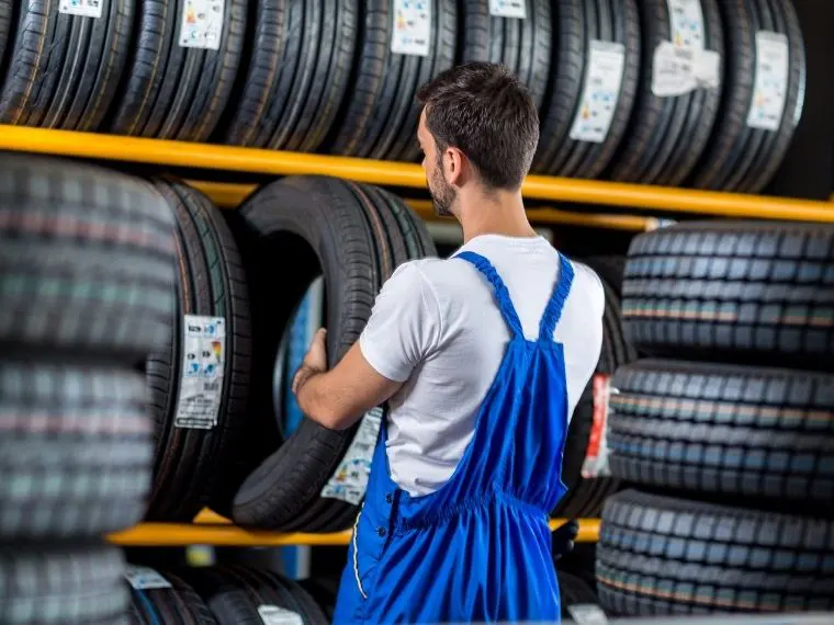 Yeniçamlık Oto Lastikçi